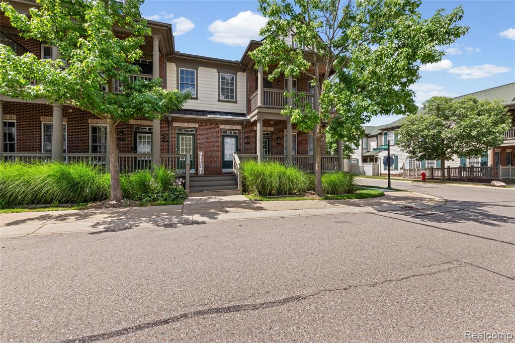 207 Jotham Avenue Property Photo 2
