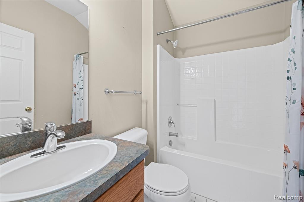 207 Jotham Avenue Property Photo 19