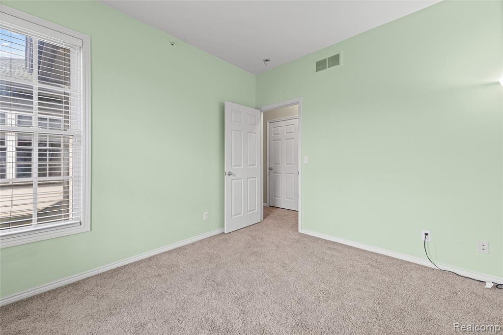 207 Jotham Avenue Property Photo 21