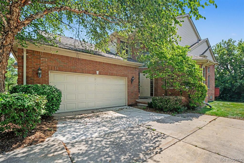 1028 MAYA Court