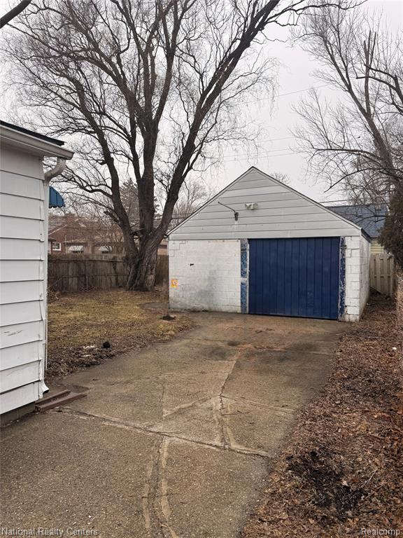 8119 Studebaker Avenue Property Photo 9