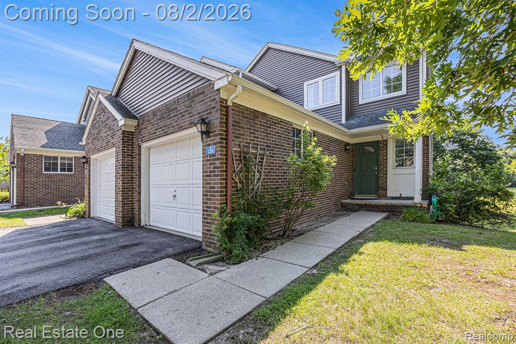 239 Fieldcrest Street Property Photo 1