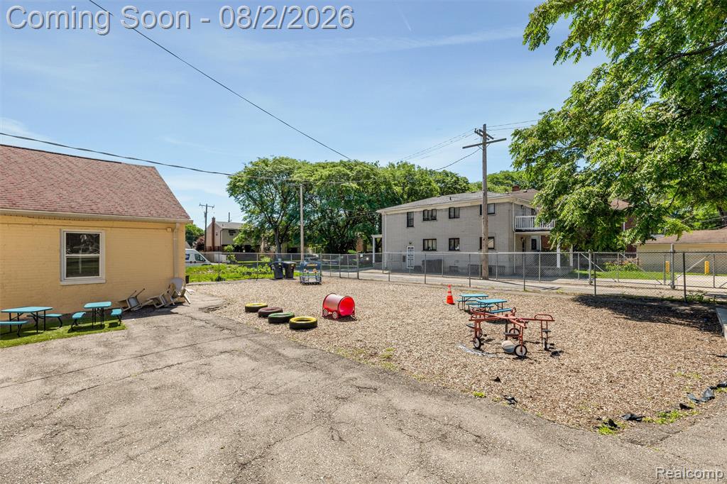 2405 W Mcnichols Road Property Photo 39