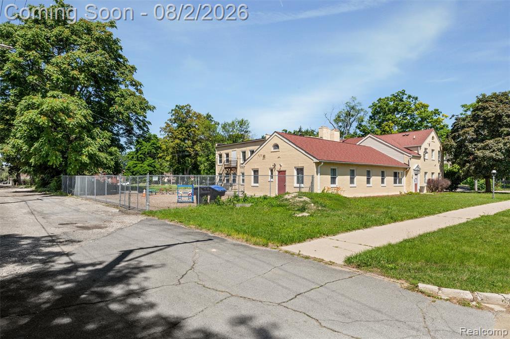 2405 W Mcnichols Road Property Photo 43