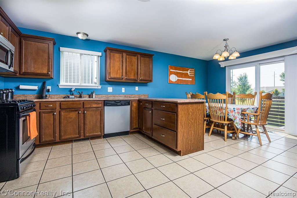 1327 Maddison Avenue Property Photo 6