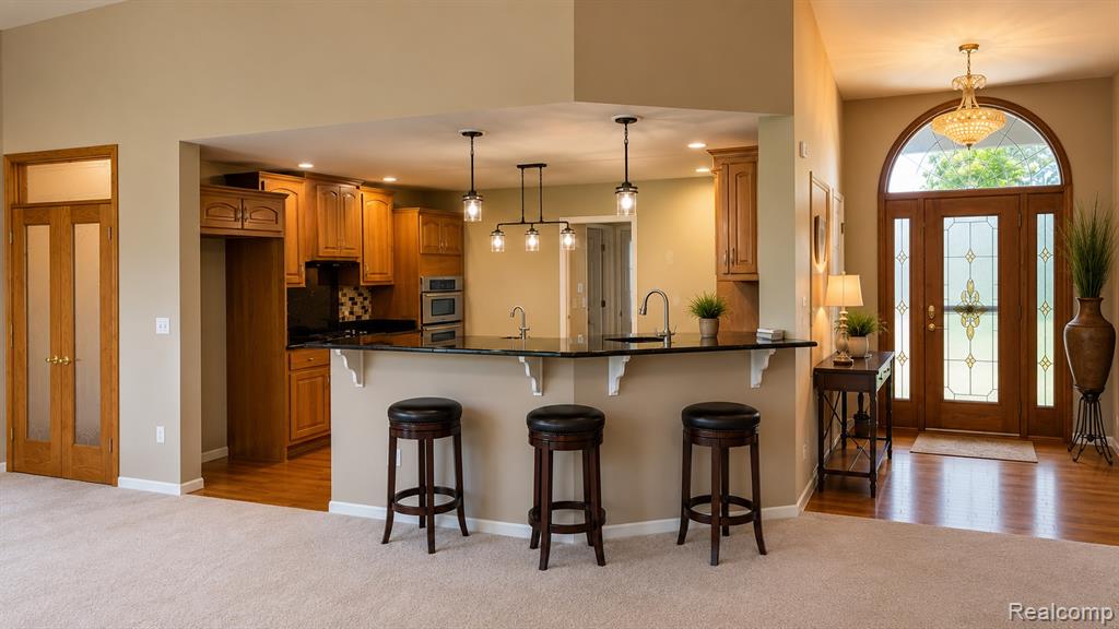 6119 Pine Creek Crossing Property Photo 3
