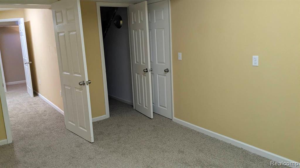 6119 Pine Creek Crossing Property Photo 26
