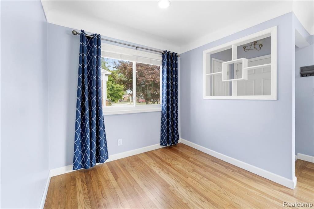 13231 Spruce Street Property Photo 6