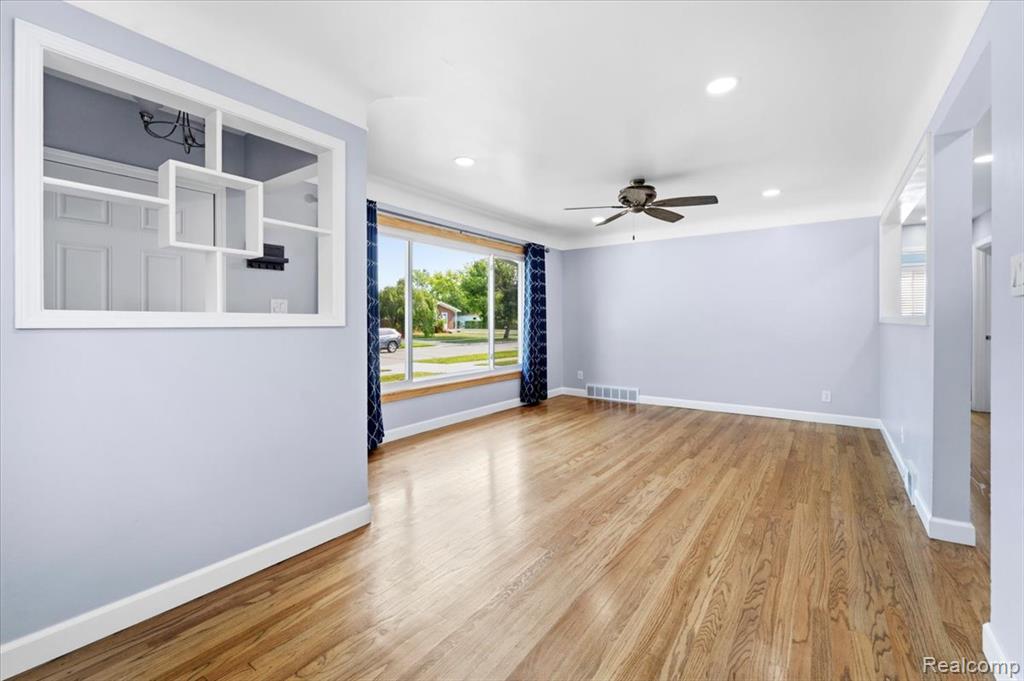 13231 Spruce Street Property Photo 7