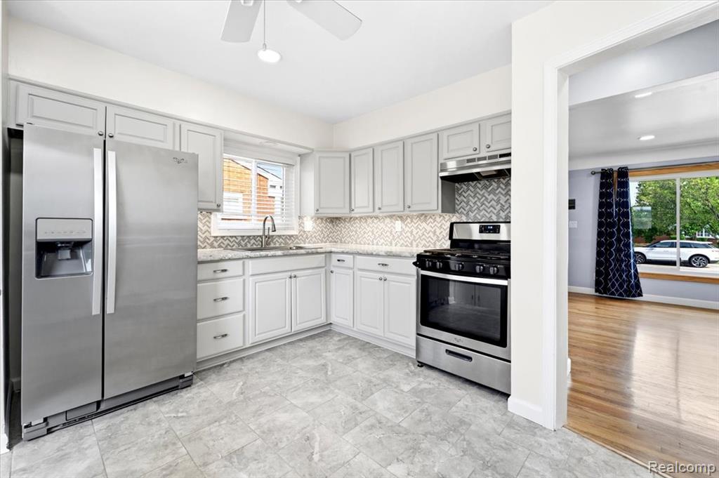 13231 Spruce Street Property Photo 9
