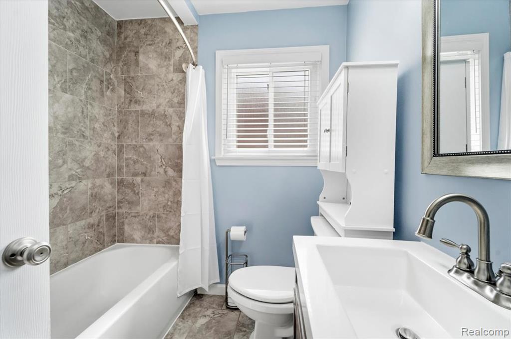 13231 Spruce Street Property Photo 14