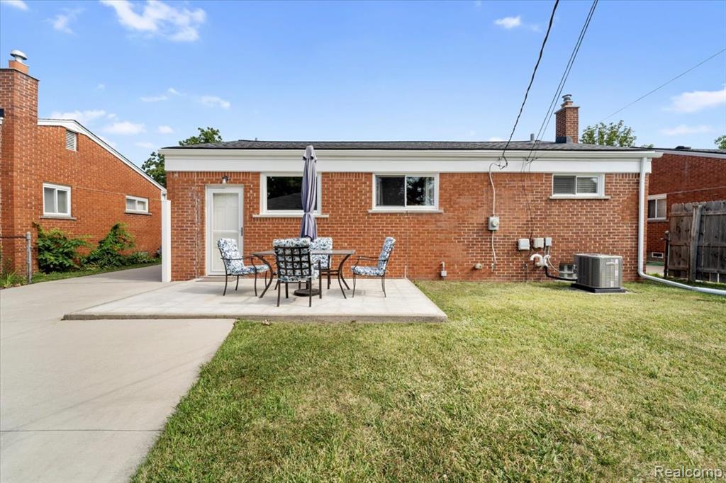 13231 Spruce Street Property Photo 21