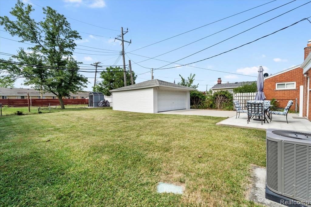 13231 Spruce Street Property Photo 22