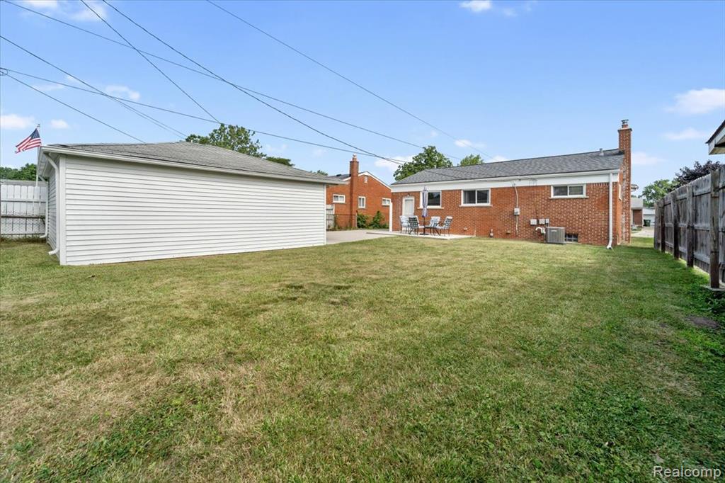 13231 Spruce Street Property Photo 23