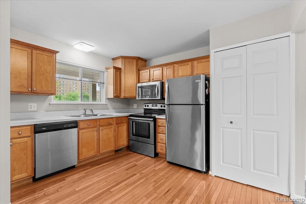 44567 Savery Drive Property Photo 10