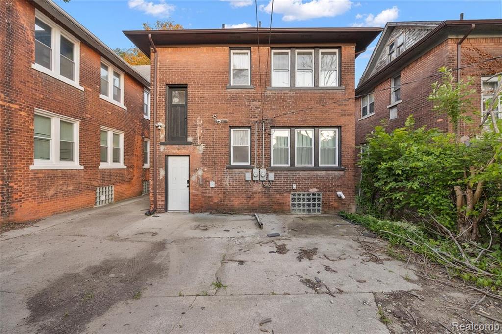 2256 W Philadelphia Street Property Photo 4