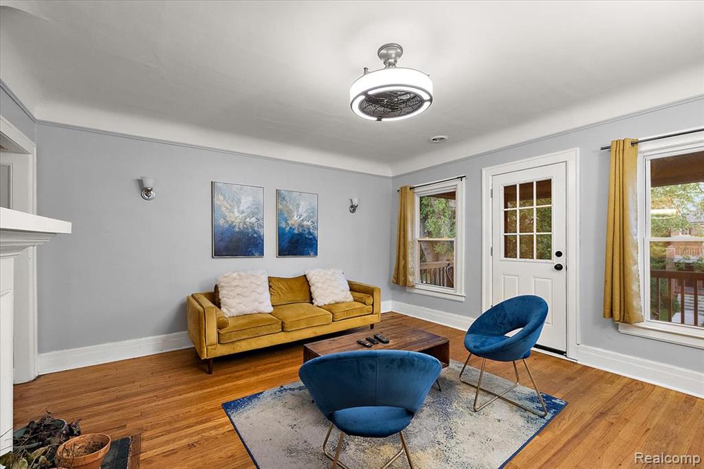 2256 W Philadelphia Street Property Photo 13