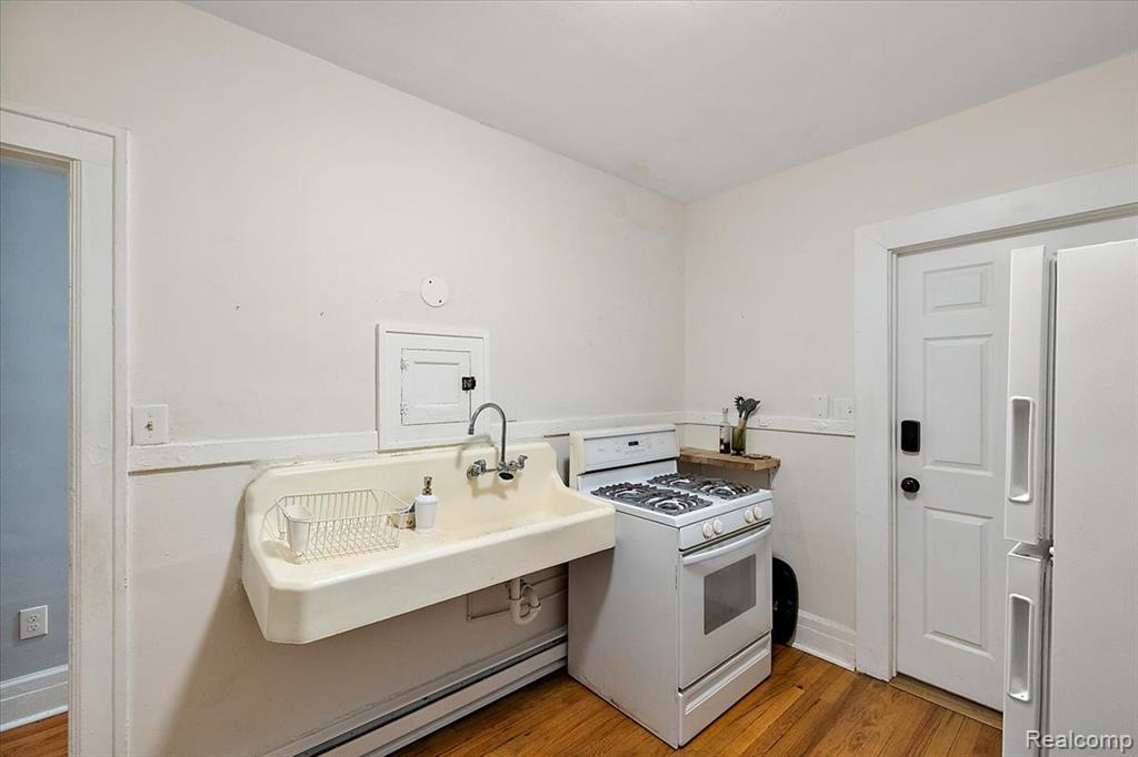 2256 W Philadelphia Street Property Photo 18