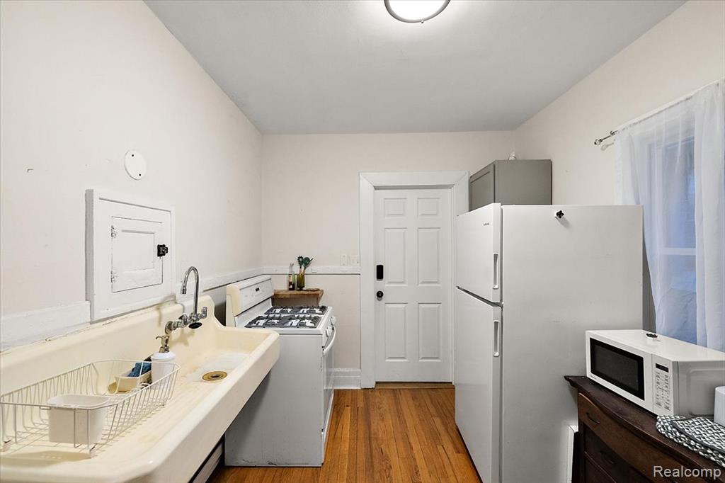 2256 W Philadelphia Street Property Photo 19