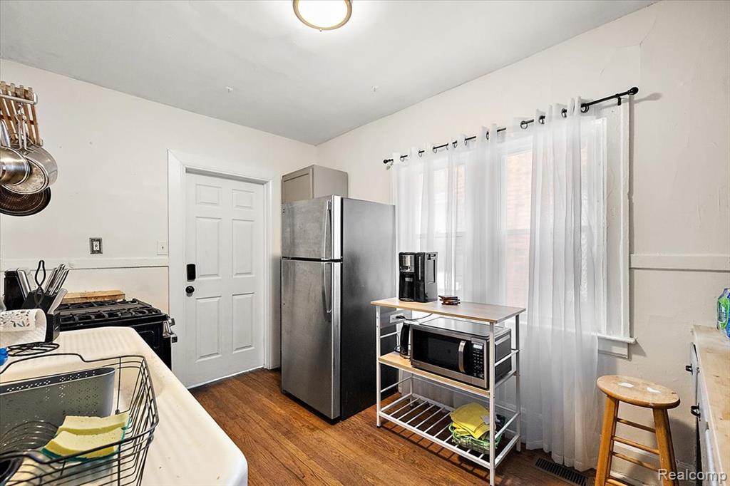 2256 W Philadelphia Street Property Photo 41