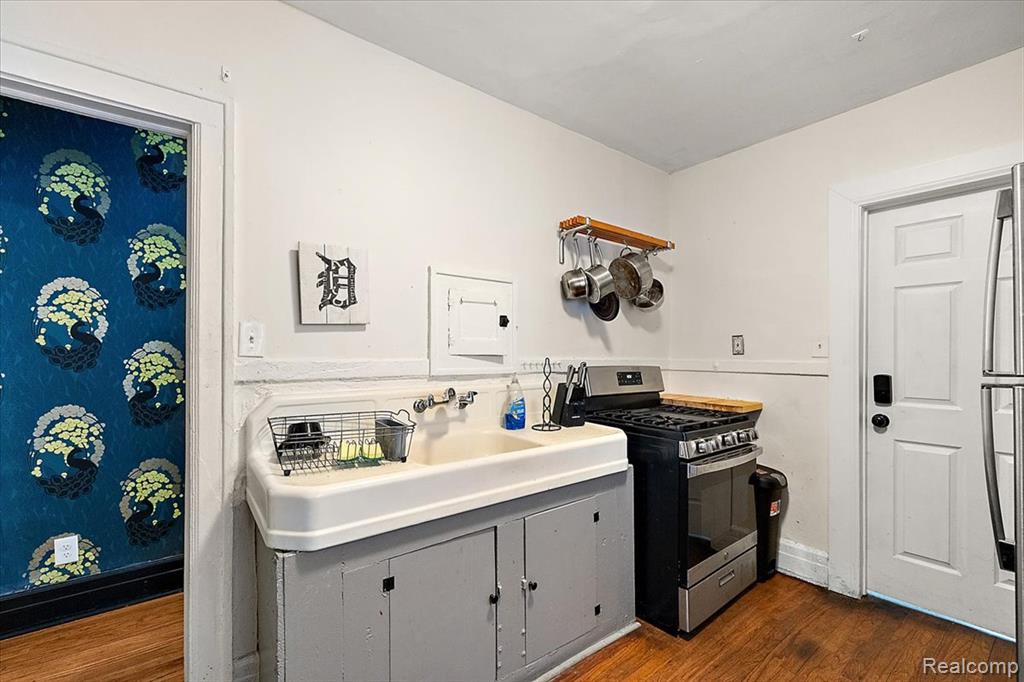 2256 W Philadelphia Street Property Photo 42