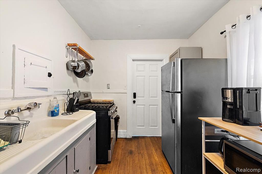 2256 W Philadelphia Street Property Photo 43