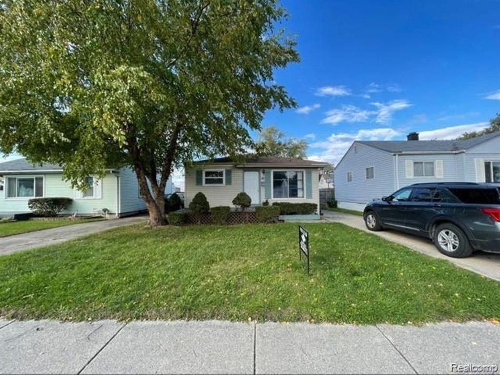 47 E Barrett Avenue Property Photo 1