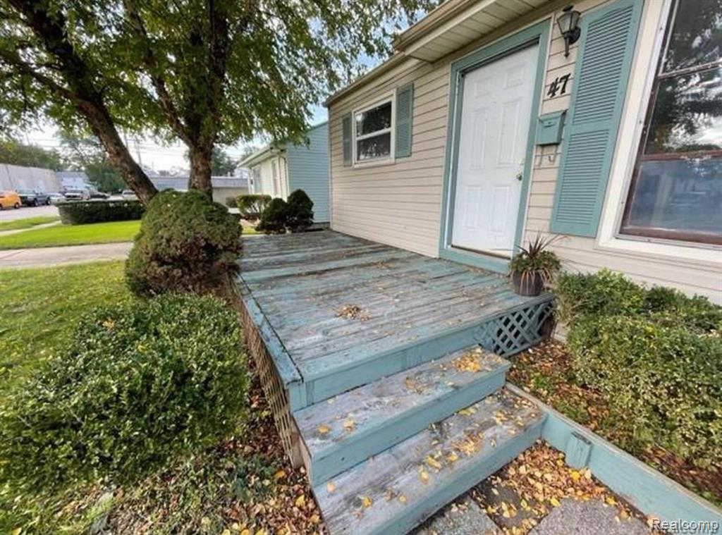 47 E Barrett Avenue Property Photo 2