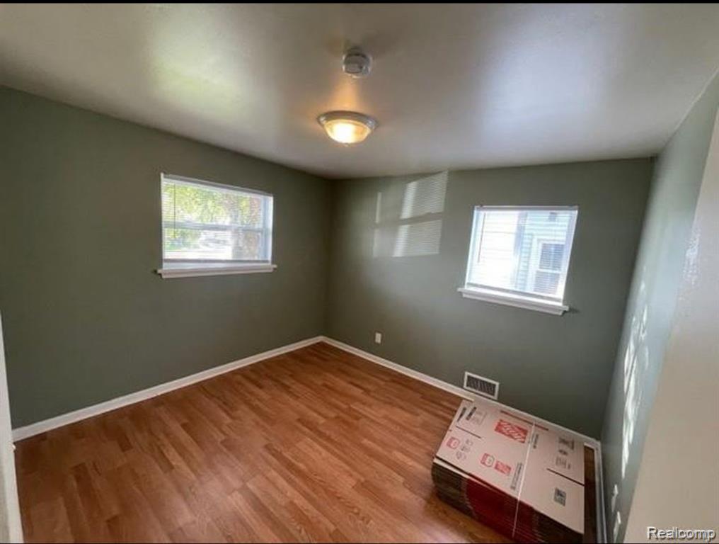 47 E Barrett Avenue Property Photo 10