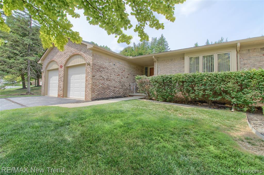 29504 Sylvan Lane Property Photo 2