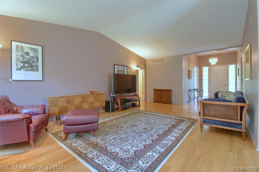 29504 Sylvan Lane Property Photo 8