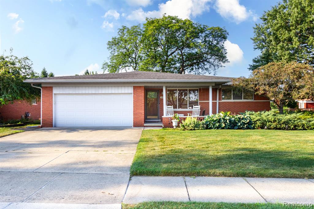 13332 Martin Road Property Photo 1