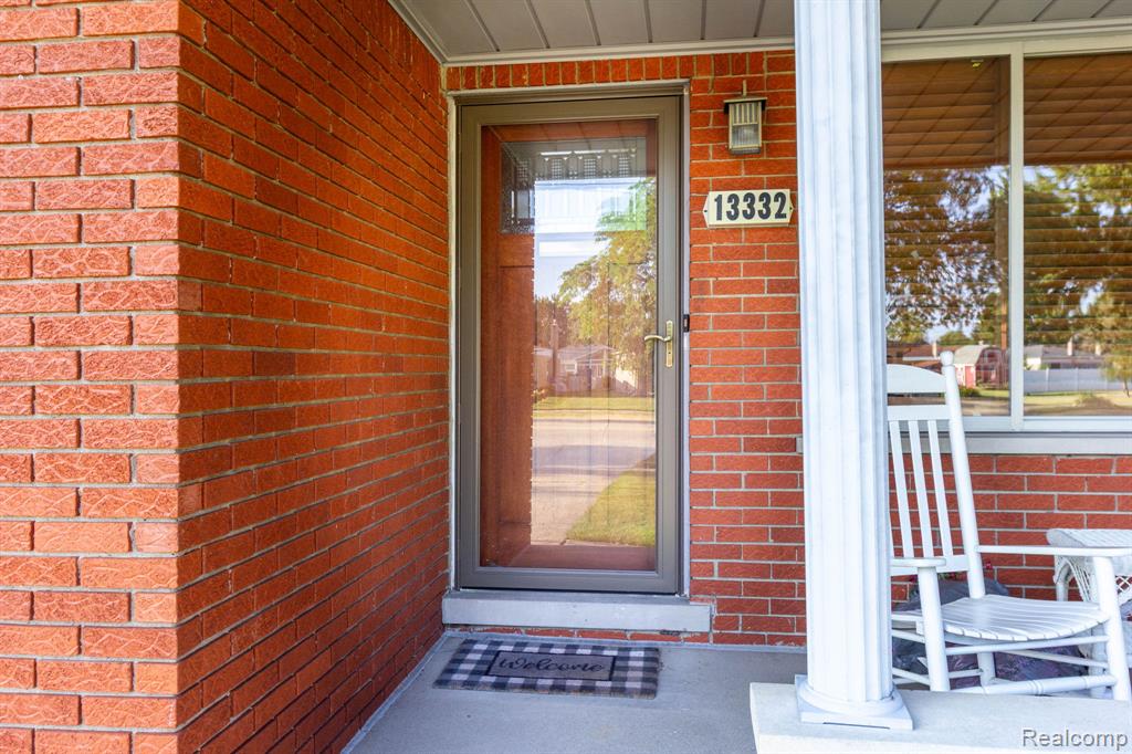 13332 Martin Road Property Photo 5