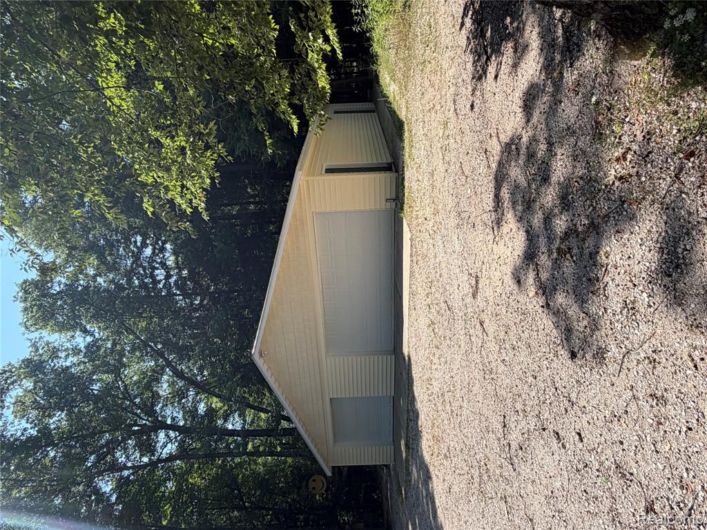 9670 S County Line Road Property Photo 4