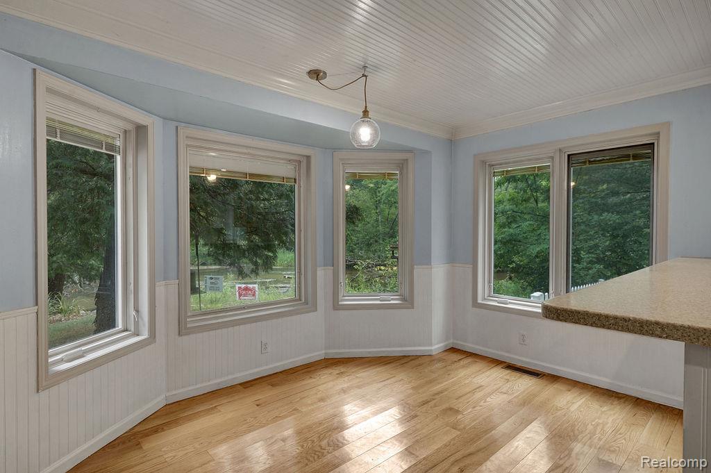 9670 S County Line Road Property Photo 33