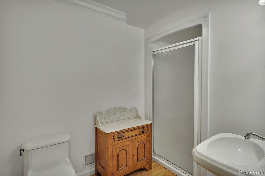 9670 S County Line Road Property Photo 44