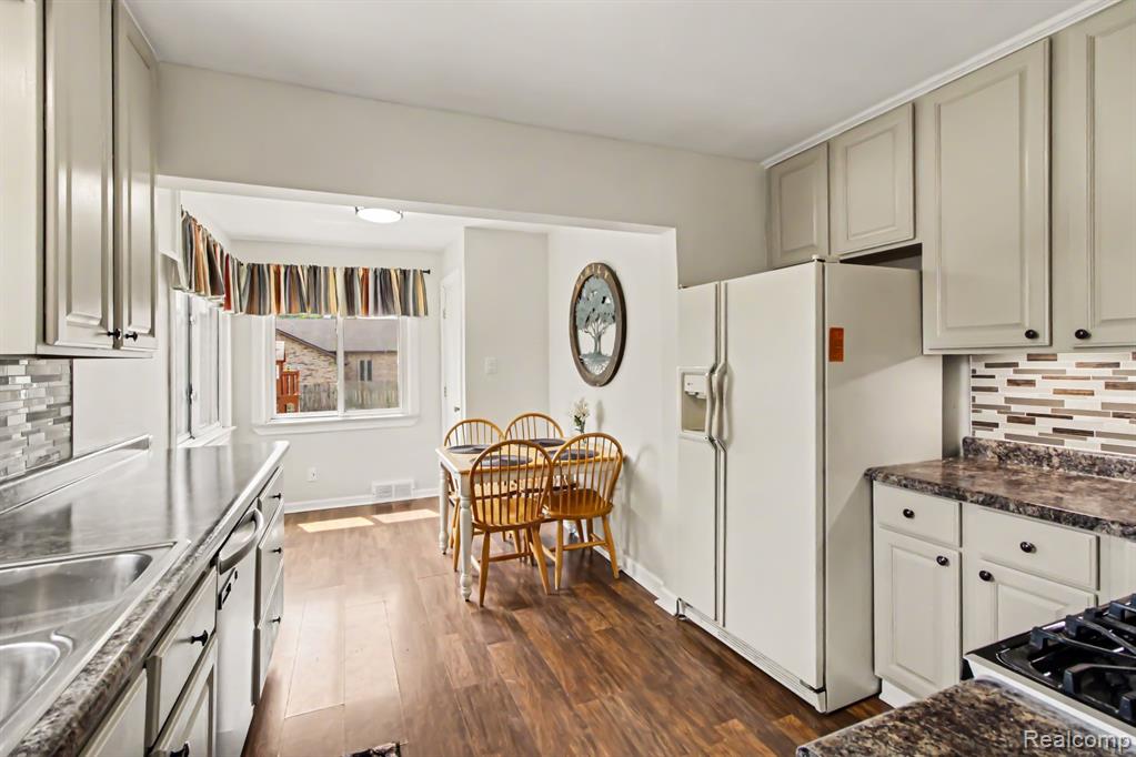 2036 Cecil Drive Property Photo 8