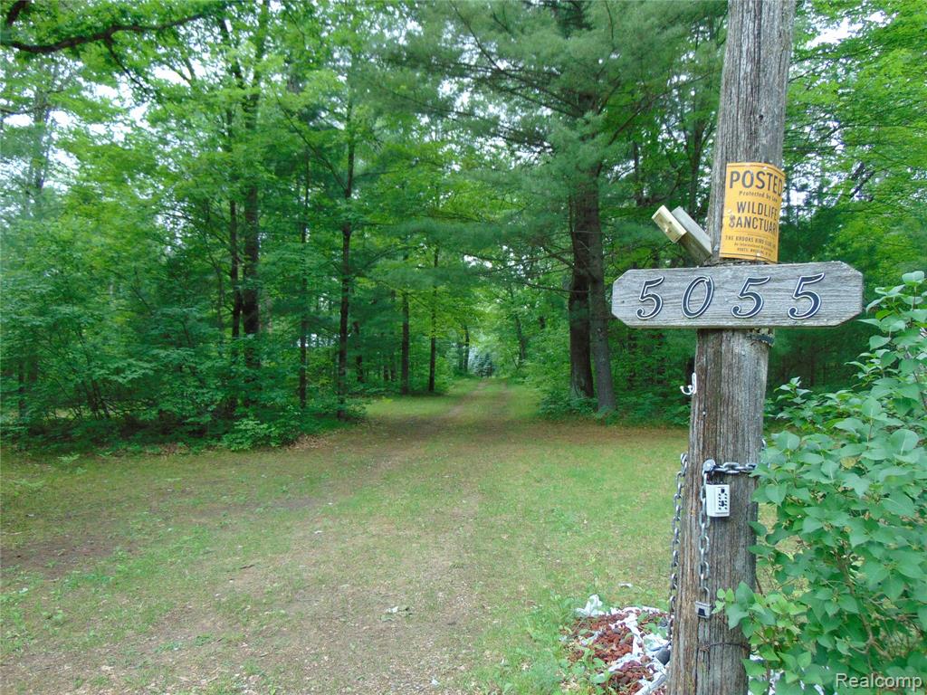 5055 Adams Road Property Photo 2