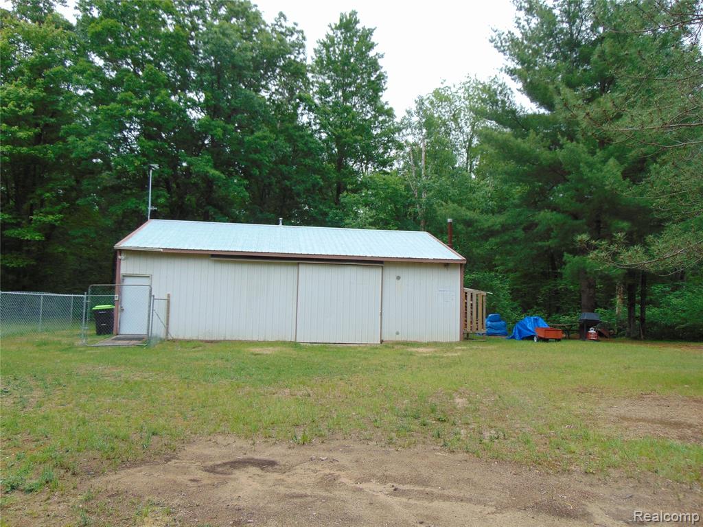 5055 Adams Road Property Photo 3