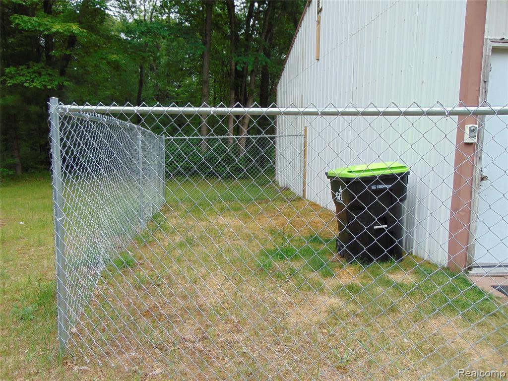5055 Adams Road Property Photo 4