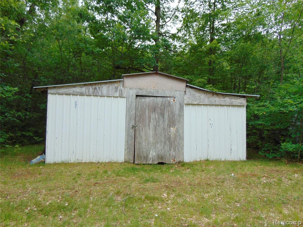 5055 Adams Road Property Photo 13
