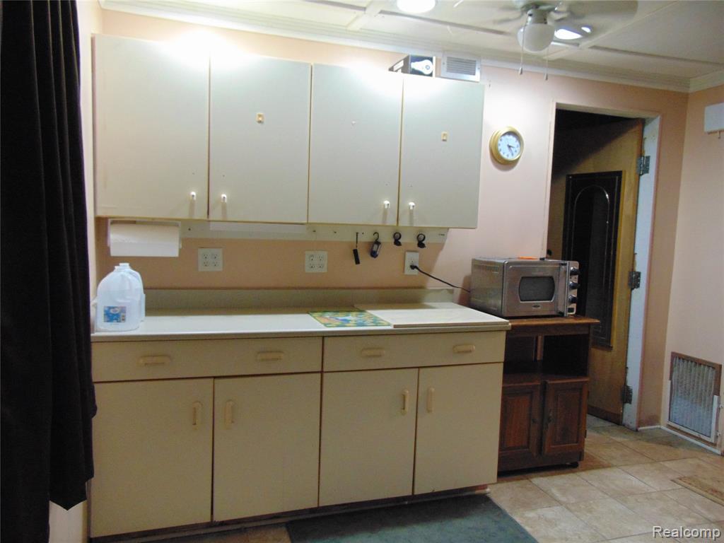 5055 Adams Road Property Photo 18