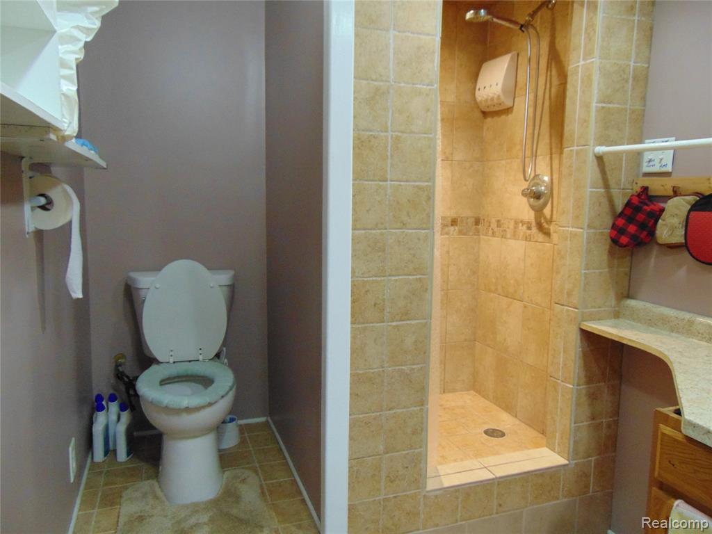 5055 Adams Road Property Photo 19