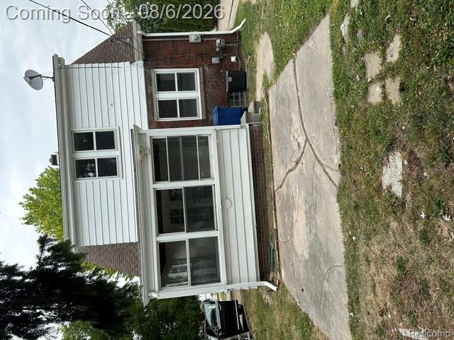 15346 Camden Avenue Property Photo 6