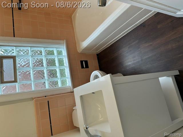 15346 Camden Avenue Property Photo 15