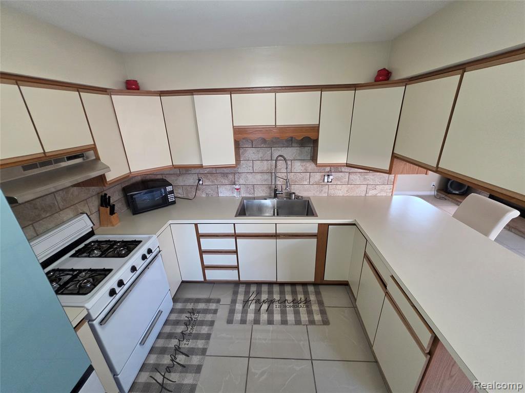 3710 Worchester Drive Property Photo 13