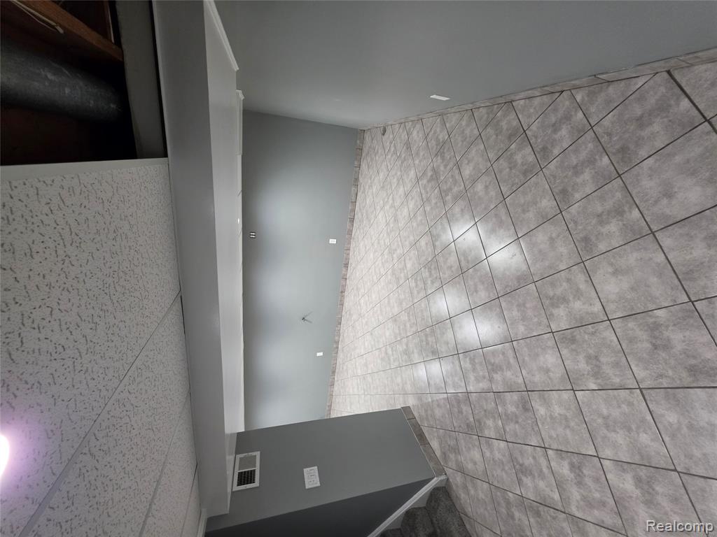 3710 Worchester Drive Property Photo 25