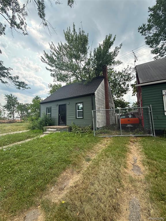 20221 Coventry Street Property Photo 2
