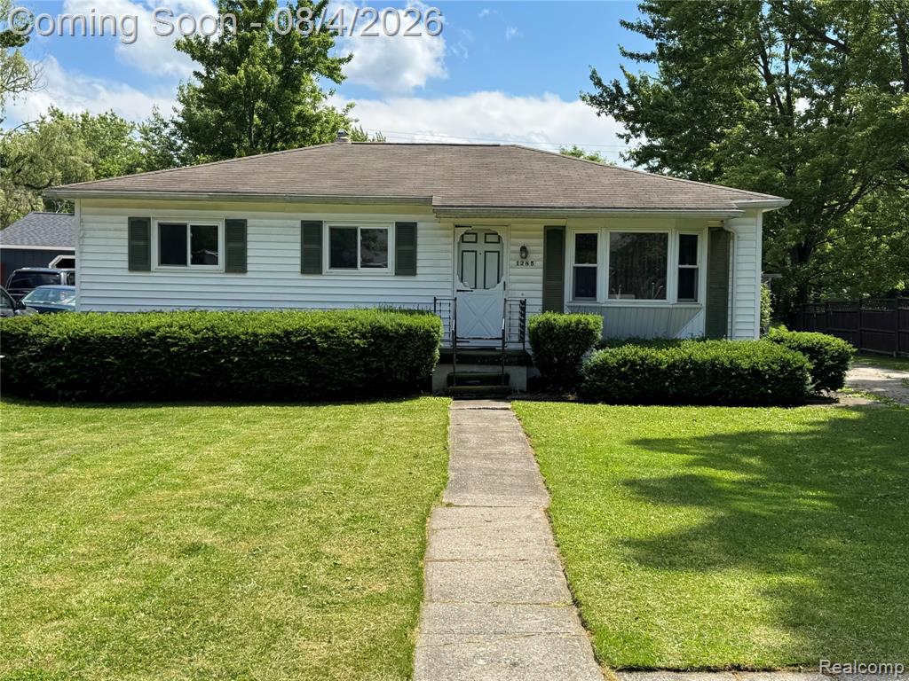 1285 W Oregon Street Property Photo 1