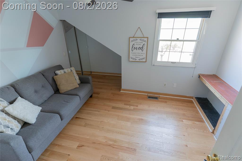 649 Bedford Drive Property Photo 14